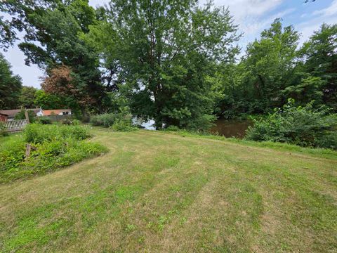 Tiny photo for 4959 Boicourt Street, Rochester, IN 46975 (MLS # 202627622)