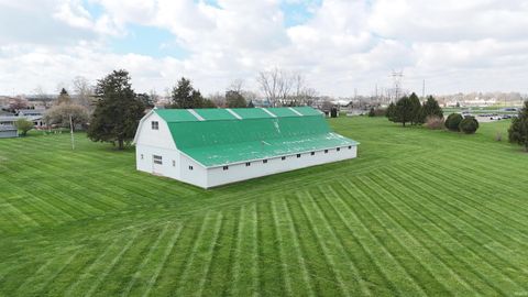 Tiny photo for 720 W Washington Street, Monticello, IN 47960 (MLS # 202612026)