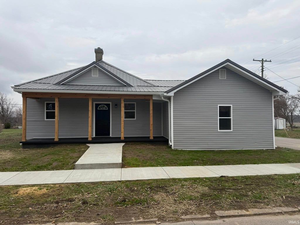 Photo of 825 S Illinois Street, Bicknell, IN 47512 (MLS # 202548084)