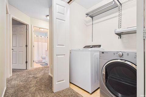 Tiny photo for 80 Cherry Street, Warsaw, IN 46582 (MLS # 202604353)