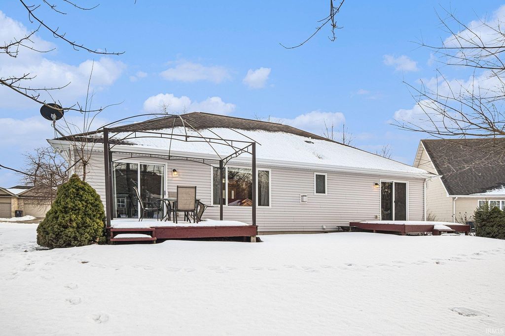 Photo of 80 Cherry Street, Warsaw, IN 46582 (MLS # 202604353)