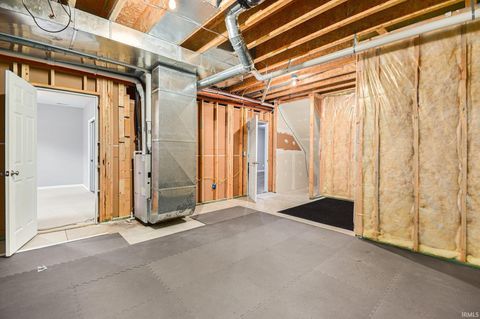 Tiny photo for 80 Cherry Street, Warsaw, IN 46582 (MLS # 202604353)