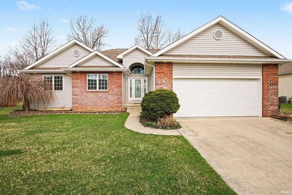 Photo of 80 Cherry Street, Warsaw, IN 46582 (MLS # 202604353)