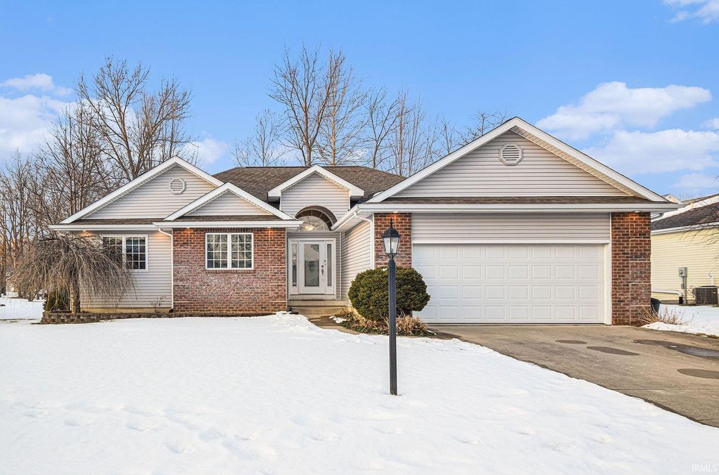 Photo of 80 Cherry Street, Warsaw, IN 46582 (MLS # 202604353)