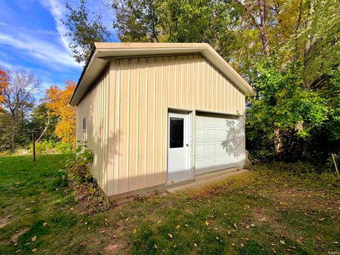 Tiny photo for 8524 W 25 South, Logansport, IN 46947 (MLS # 202544123)