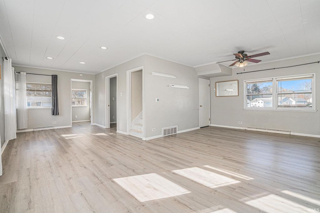 Photo of 2420 Monger Avenue, Elkhart, IN 46517 (MLS # 202546260)