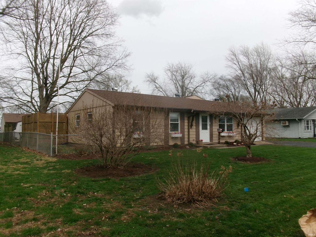 Photo of 304 Holiday Drive, Attica, IN 47918 (MLS # 202611273)