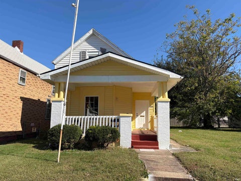 Tiny photo for 1025 N Third Avenue, Evansville, IN 47710 (MLS # 202643834)