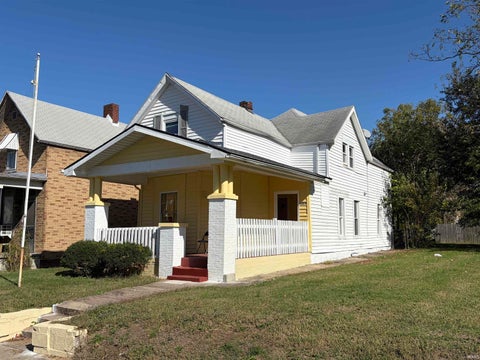 Tiny photo for 1025 N Third Avenue, Evansville, IN 47710 (MLS # 202643834)