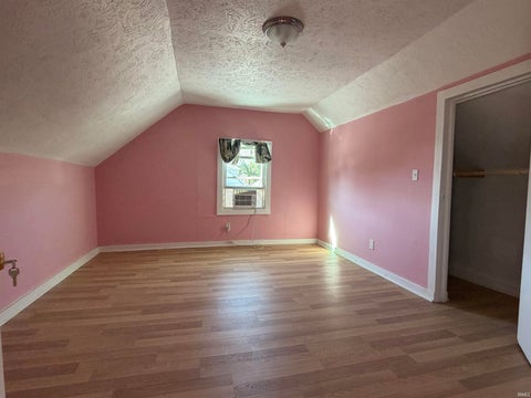 Tiny photo for 1025 N Third Avenue, Evansville, IN 47710 (MLS # 202643834)