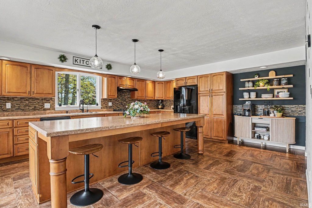Photo of 17387 County Road 34, Goshen, IN 46528 (MLS # 202618001)