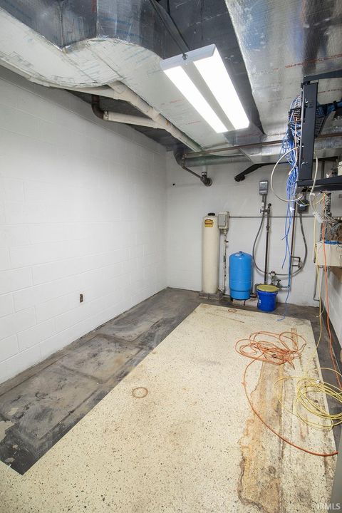 Tiny photo for 401 Michigan Road, Burlington, IN 46915 (MLS # 202419101)