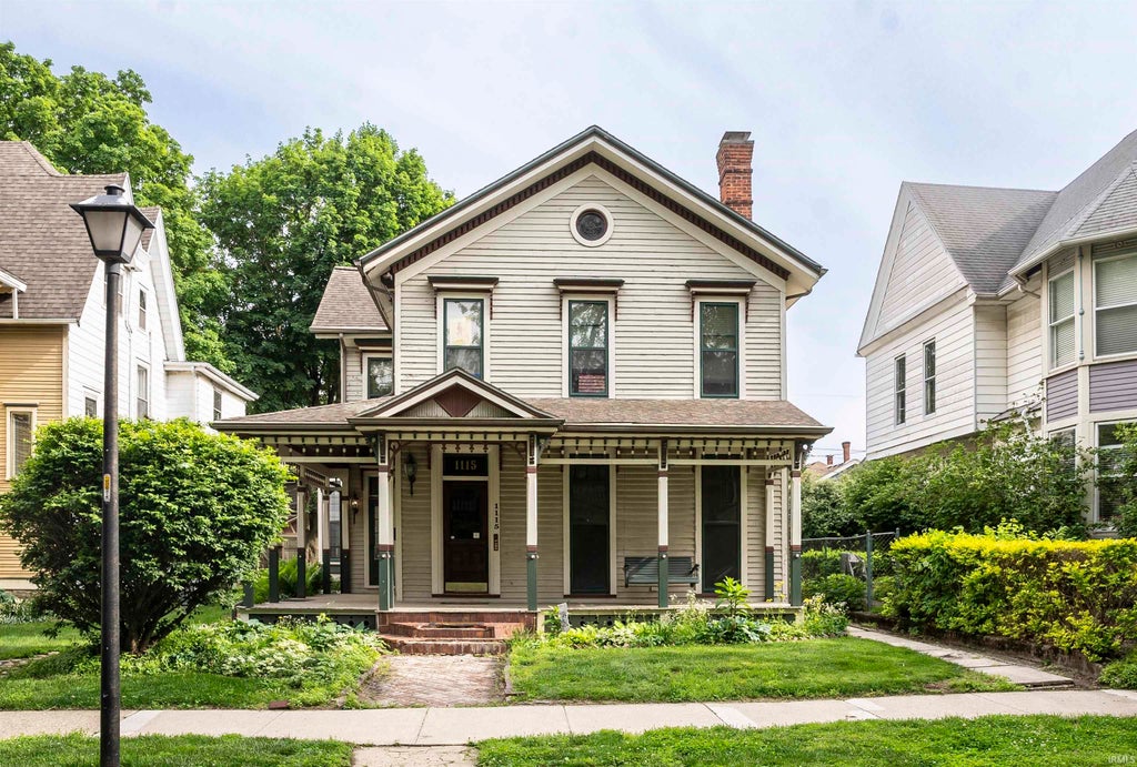 Photo of 1115 W Wayne Street, Fort Wayne, IN 46802 (MLS # 202621891)