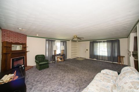 Tiny photo for 308 W Jackson Street, Edwardsport, IN 47528 (MLS # 202618442)