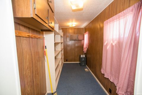 Tiny photo for 308 W Jackson Street, Edwardsport, IN 47528 (MLS # 202618442)