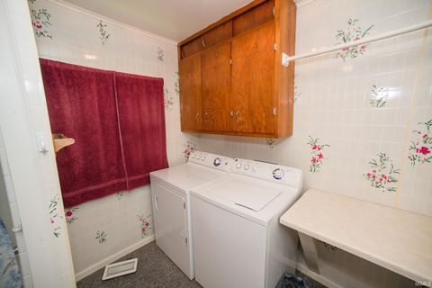 Tiny photo for 308 W Jackson Street, Edwardsport, IN 47528 (MLS # 202618442)