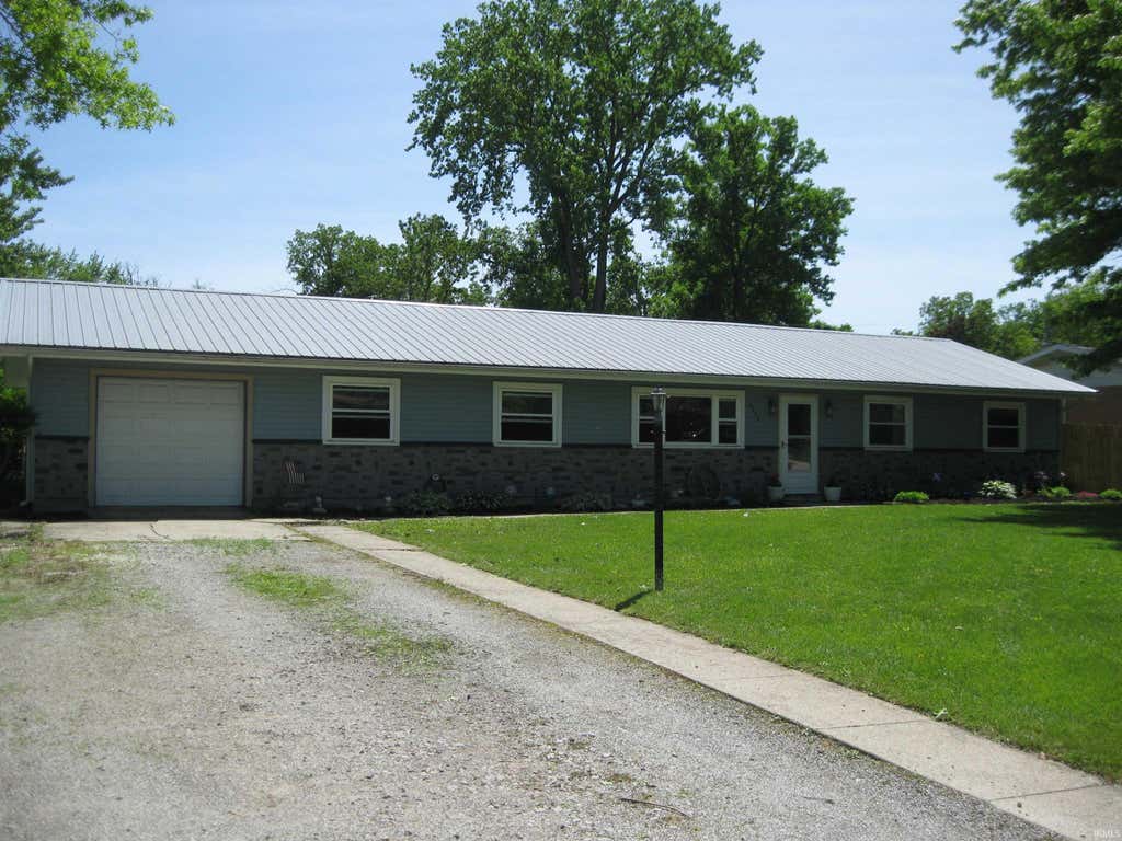 Photo of 2934 SUNDALE Drive, Fort Wayne, IN 46816 (MLS # 202632820)