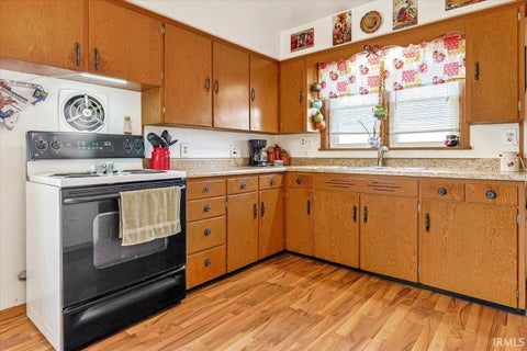 Tiny photo for 814 N Columbia Street, Union City, IN 47390 (MLS # 202626879)