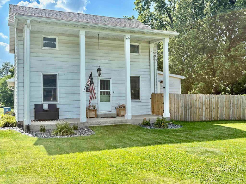 Photo of 58335 County Road 105, Elkhart, IN 46517 (MLS # 202626986)