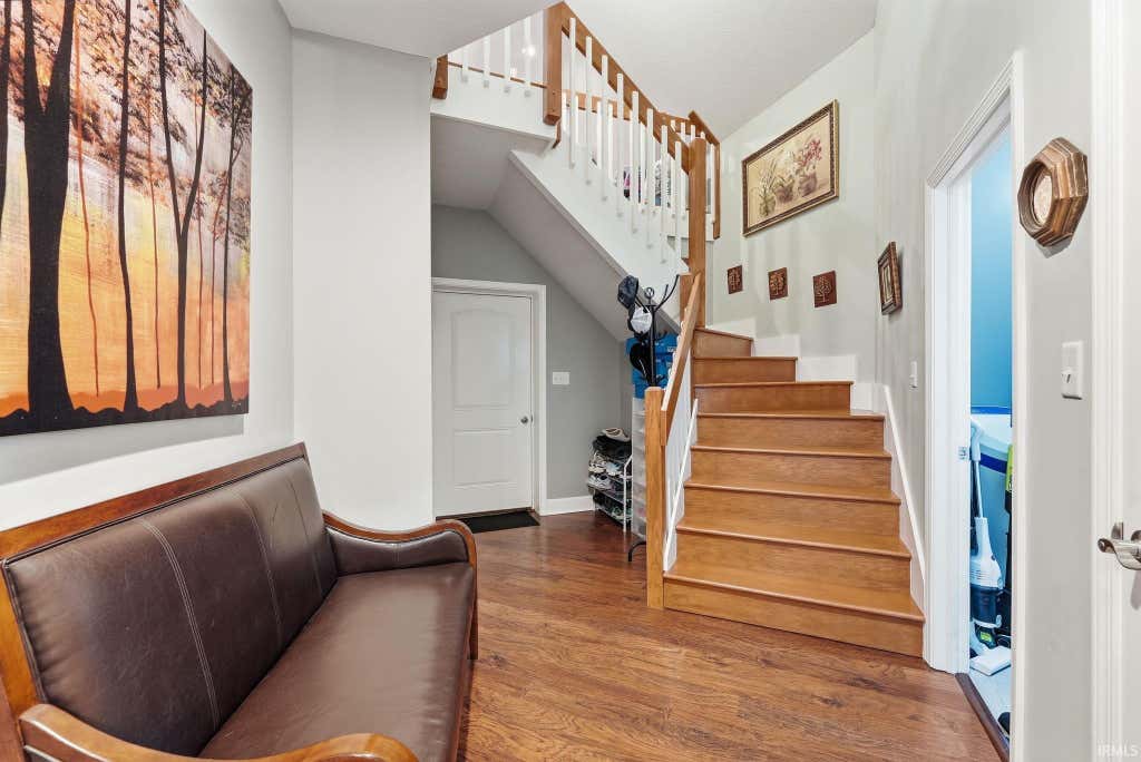 Photo of 125 MONTICELLO Court, Kokomo, IN 46902 (MLS # 202632879)