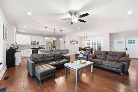 Tiny photo for 125 MONTICELLO Court, Kokomo, IN 46902 (MLS # 202632879)