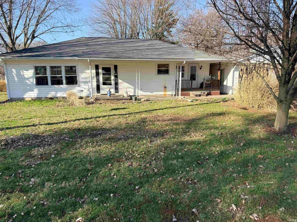 Photo of 200 E McKinley Street, Gaston, IN 47342 (MLS # 202607930)