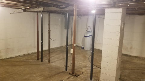 Tiny photo for 116 Elston Road, Lafayette, IN 47909 (MLS # 202642116)
