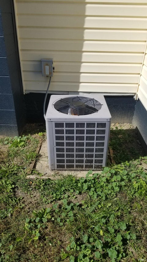 Tiny photo for 116 Elston Road, Lafayette, IN 47909 (MLS # 202642116)