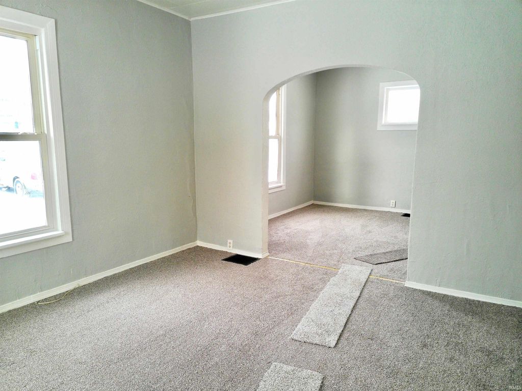 Photo of 1113 E Donald Street, South Bend, IN 46613 (MLS # 202549952)