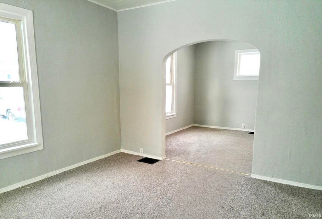 Photo of 1113 E Donald Street, South Bend, IN 46613 (MLS # 202549952)