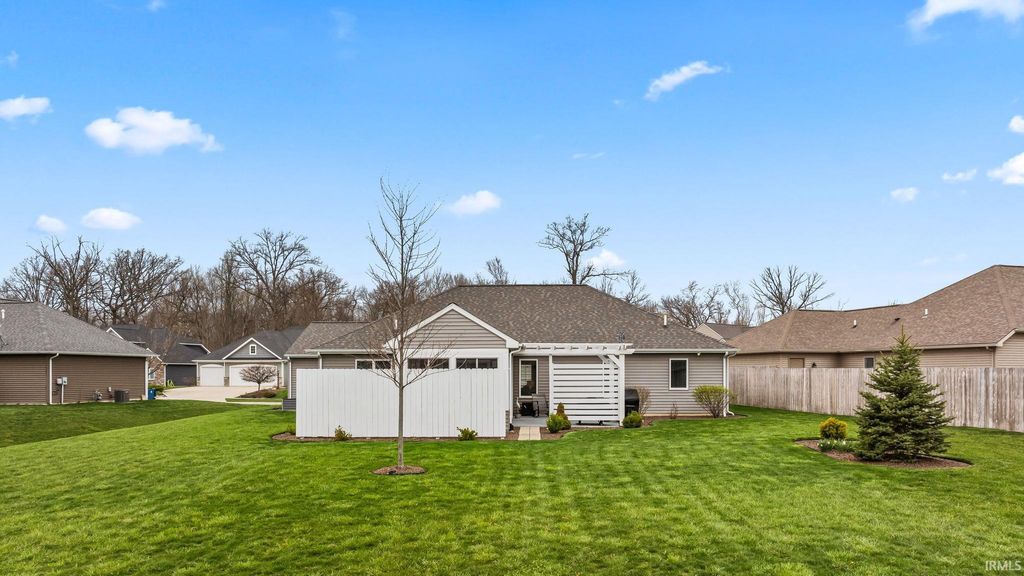Photo of 13222 Talon's Reach Boulevard, Fort Wayne, IN 46845 (MLS # 202613224)