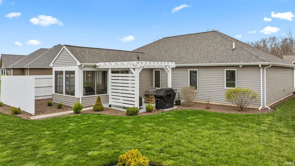 Photo of 13222 Talon's Reach Boulevard, Fort Wayne, IN 46845 (MLS # 202613224)