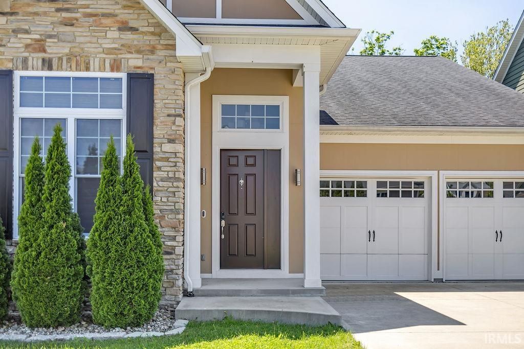 Photo of 1610 S Hathaway Court, Bloomington, IN 47401 (MLS # 202617960)