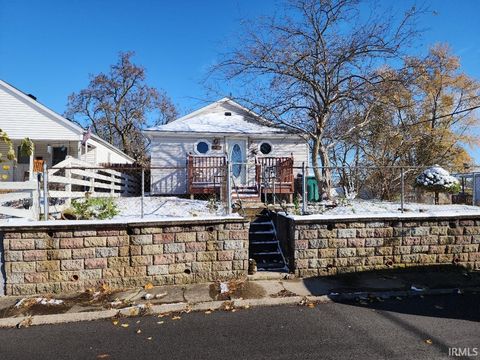 Photo of 1636 Columbus Street, New Castle, IN 47362 (MLS # 202545470)