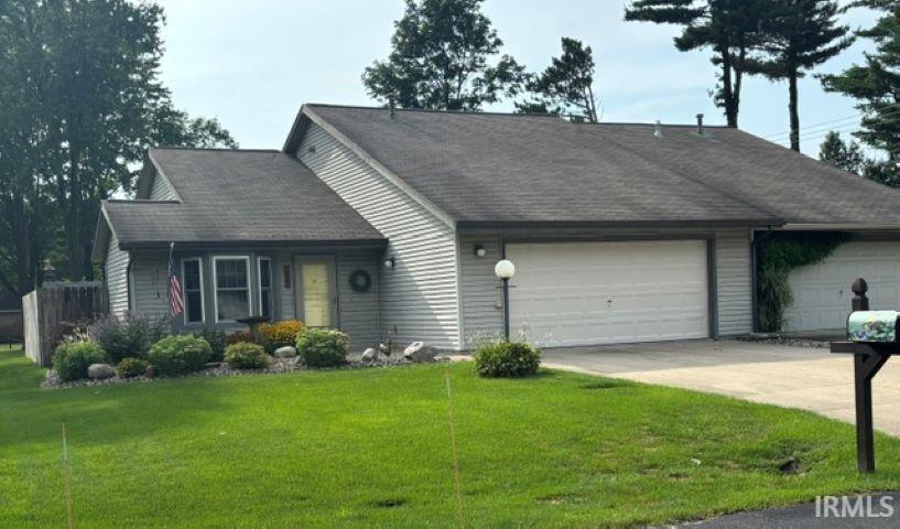 Photo of 1501 Pine Ridge Court, Elkhart, IN 46514 (MLS # 202633427)