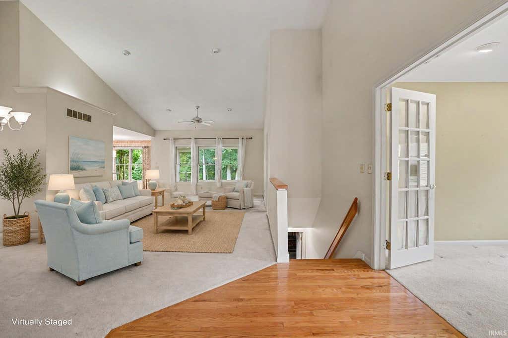 Photo of 1551 Stone Court, Elkhart, IN 46514 (MLS # 202629991)