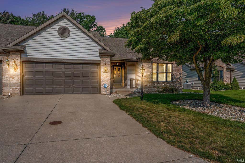 Photo of 1551 Stone Court, Elkhart, IN 46514 (MLS # 202629991)