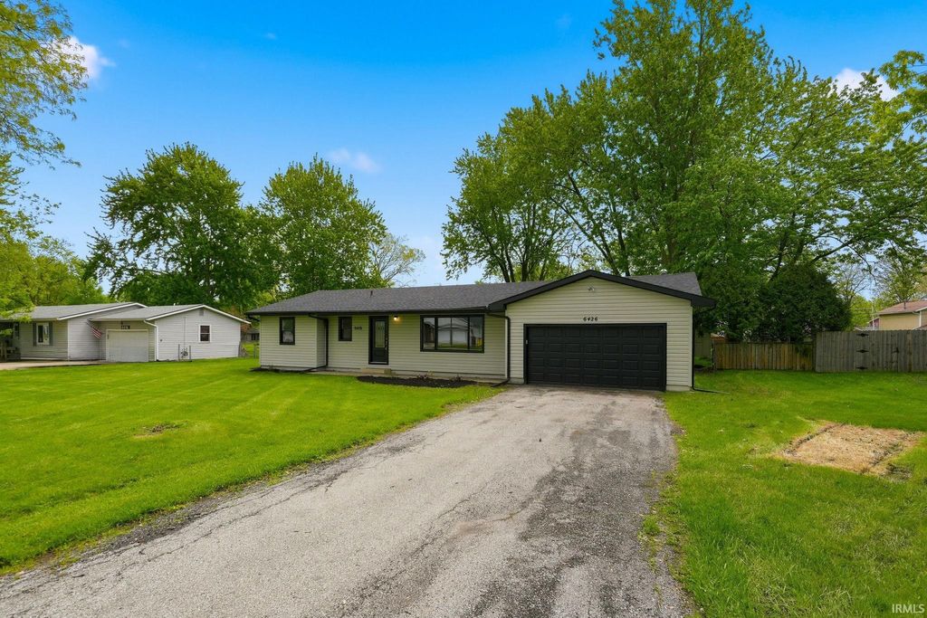 Photo of 6426 Arnel Avenue, Fort Wayne, IN 46835 (MLS # 202616332)