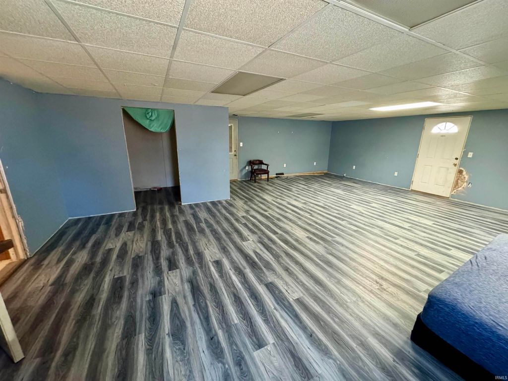 Photo of 300 N 9th Street, Petersburg, IN 47567 (MLS # 202549125)