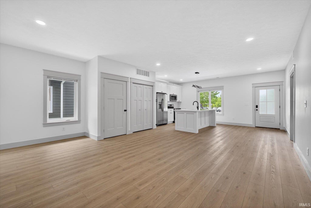 Photo of 326-328 N Jefferson Street, Bloomington, IN 47408 (MLS # 202624959)