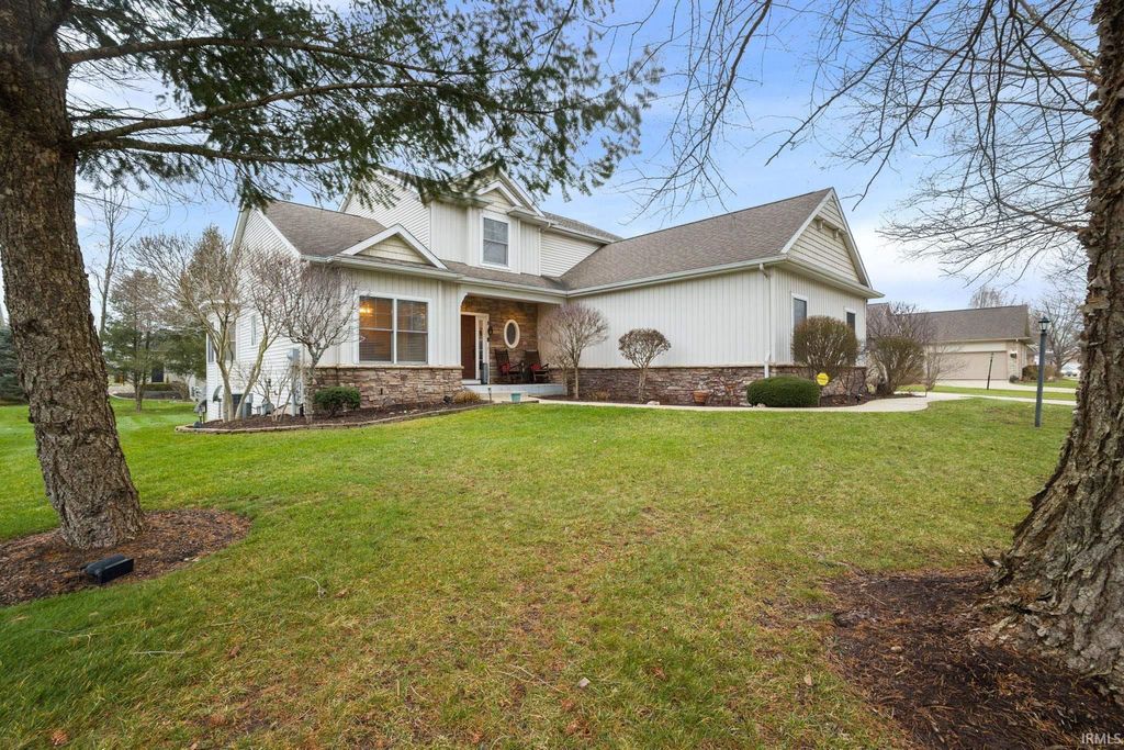 Photo of 51265 Enchanted Oak Court, South Bend, IN 46628 (MLS # 202601373)