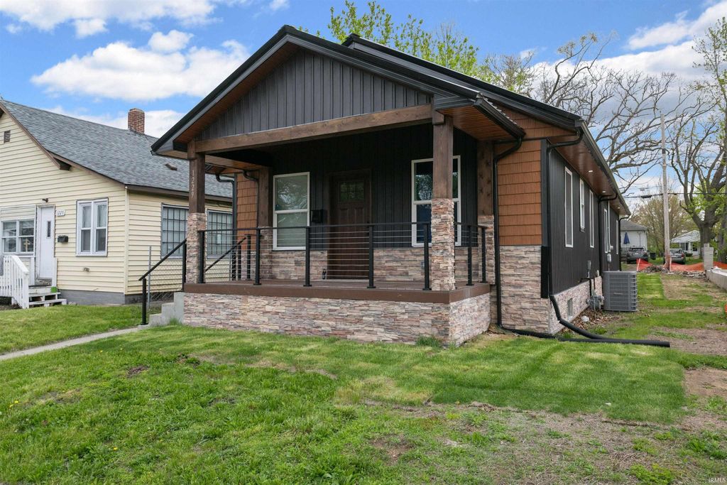 Photo of 1229 Miner Street, South Bend, IN 46617 (MLS # 202614487)