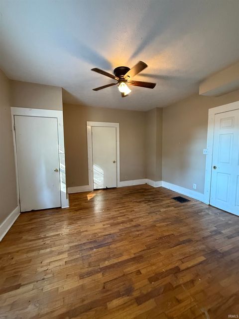 Tiny photo for 520 S Wabash Avenue, Kokomo, IN 46901 (MLS # 202542504)