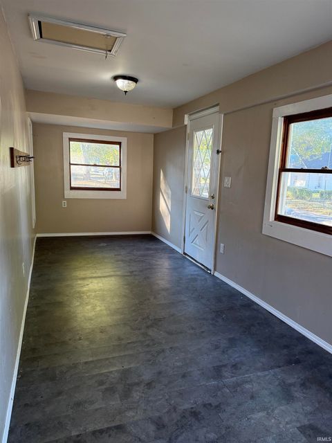 Tiny photo for 520 S Wabash Avenue, Kokomo, IN 46901 (MLS # 202542504)