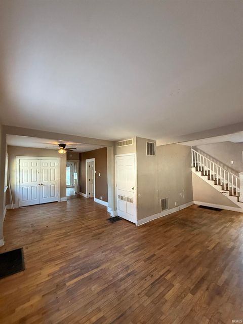 Tiny photo for 520 S Wabash Avenue, Kokomo, IN 46901 (MLS # 202542504)