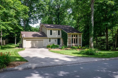 Tiny photo for 5629 Burnham Woods Lane, Fort Wayne, IN 46804 (MLS # 202627409)