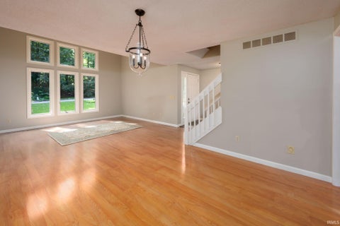 Tiny photo for 5629 Burnham Woods Lane, Fort Wayne, IN 46804 (MLS # 202627409)