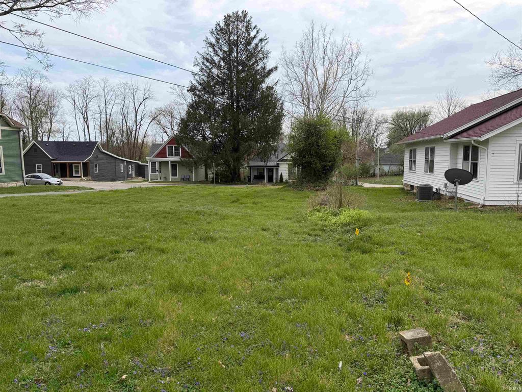 Photo of 1024 W 7th Street #0, Bloomington, IN 47404 (MLS # 202611772)