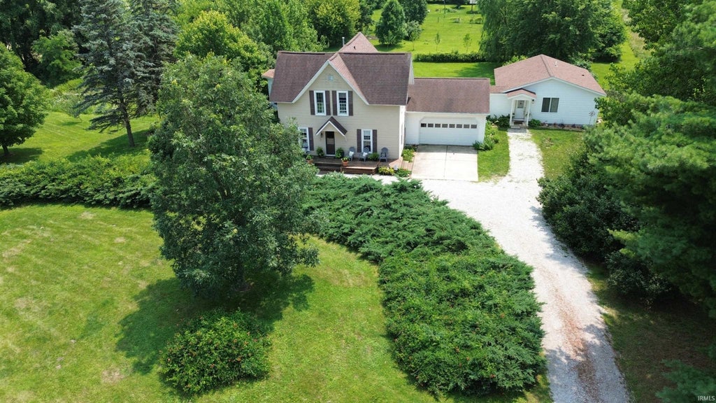 Photo of 18440 County Road 42, Goshen, IN 46526 (MLS # 202629351)