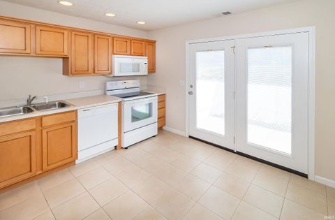 Tiny photo for 6129 Boston Way, Evansville, IN 47711 (MLS # 202612353)